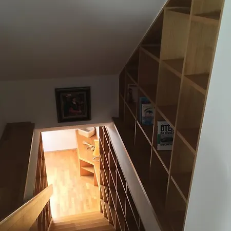 Appartement Center Maisonette With Terrace And Balcony Praag